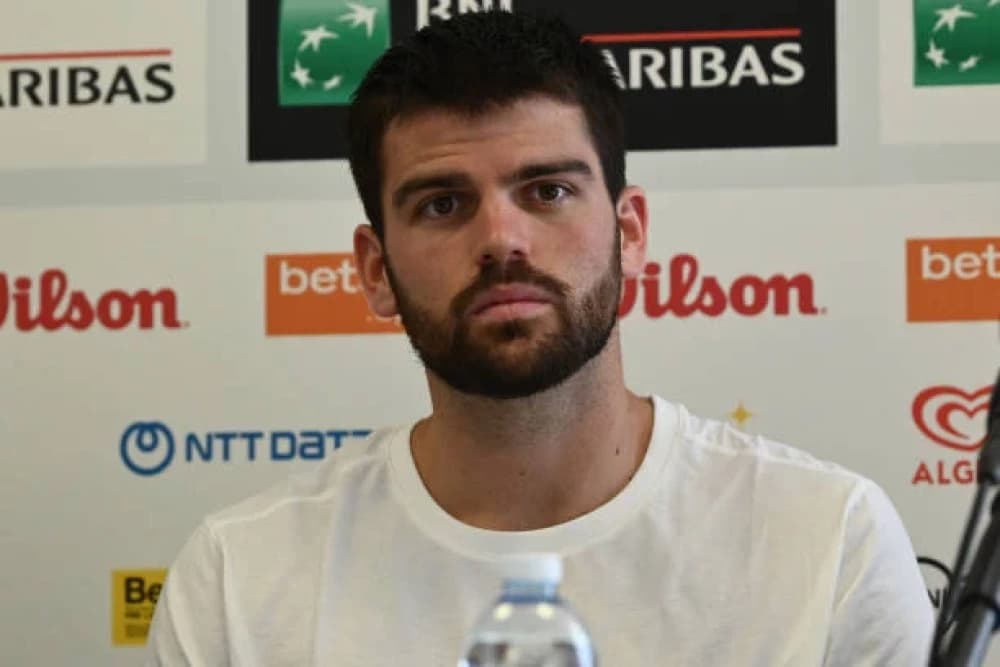 Javi Garrido: Rising Star in the World of Padel Javi Garrido: Rising Star in the World of Padel